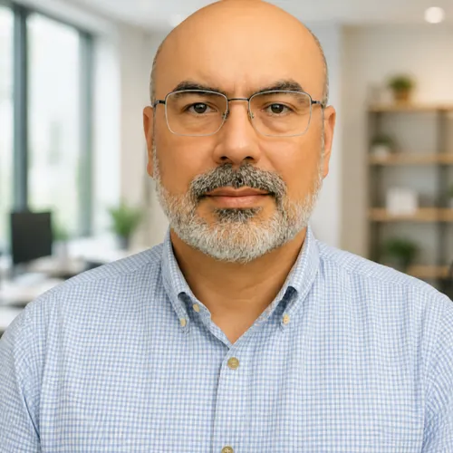 Luis Alfonso Calvo — Director de TI Fraccional